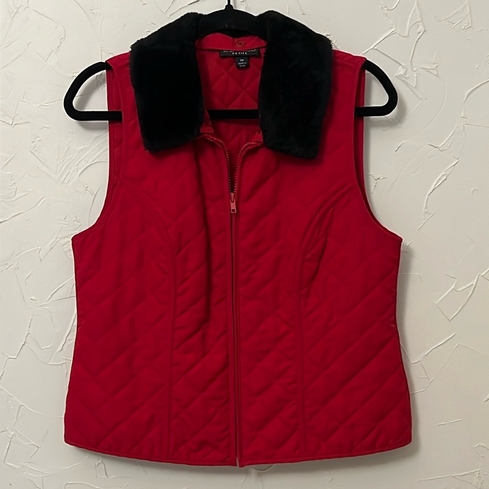 Red Faux Fur Collar Vest by I. N. Studio. REMOVABLE collar—Two Vests in One!